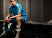 开云足球直播-阿隆索的统治与威廉姆斯的绝杀，一场定义时代的F1对决