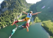 开云体育登录-湖人轻取骑士，欧文惊艳四座，一场属于巨星的华丽交响