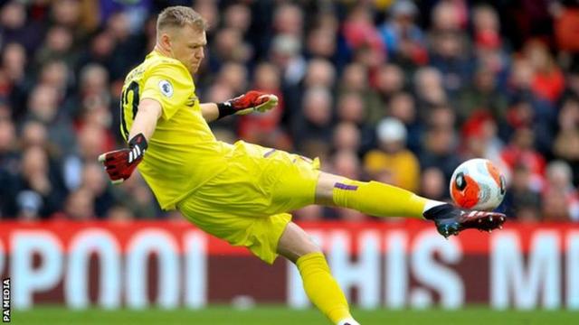 巴西绝杀日本,乔瓦尼·雷纳送出助攻 巴西绝杀日本,乔瓦尼·雷纳送出助攻