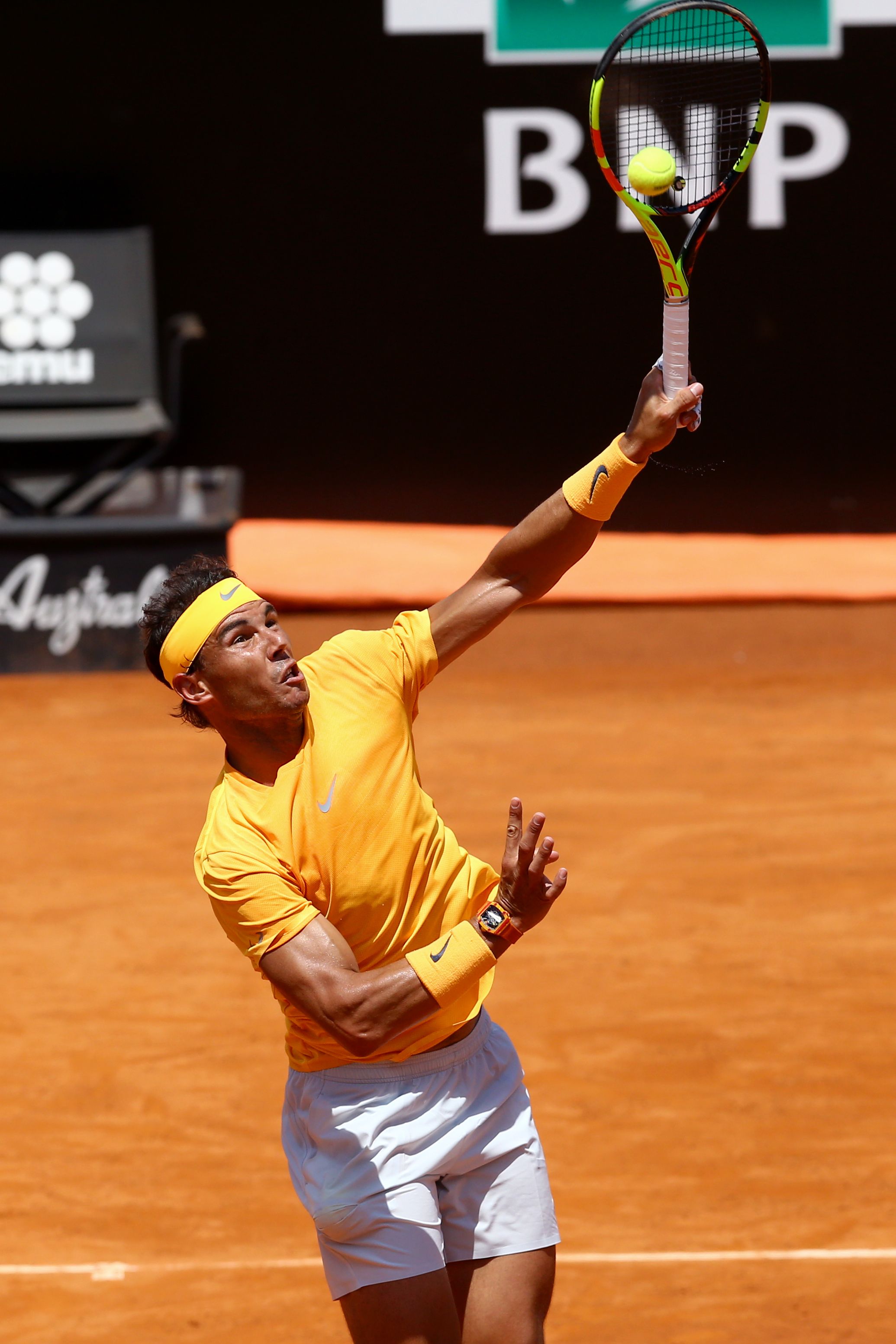 日本网球队完胜意大利网球队,瓦林卡三分雨点燃全场的简单介绍 日本网球队完胜意大利网球队,瓦林卡三分雨点燃全场的简单介绍