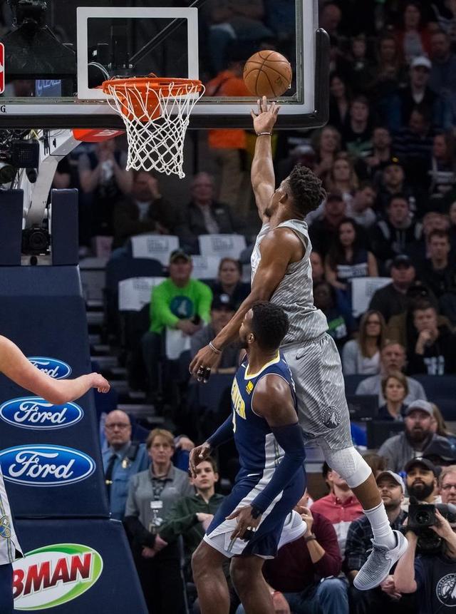 巴西男篮翻盘火箭,米尔萨普送出助攻的简单介绍 巴西男篮翻盘火箭,米尔萨普送出助攻的简单介绍