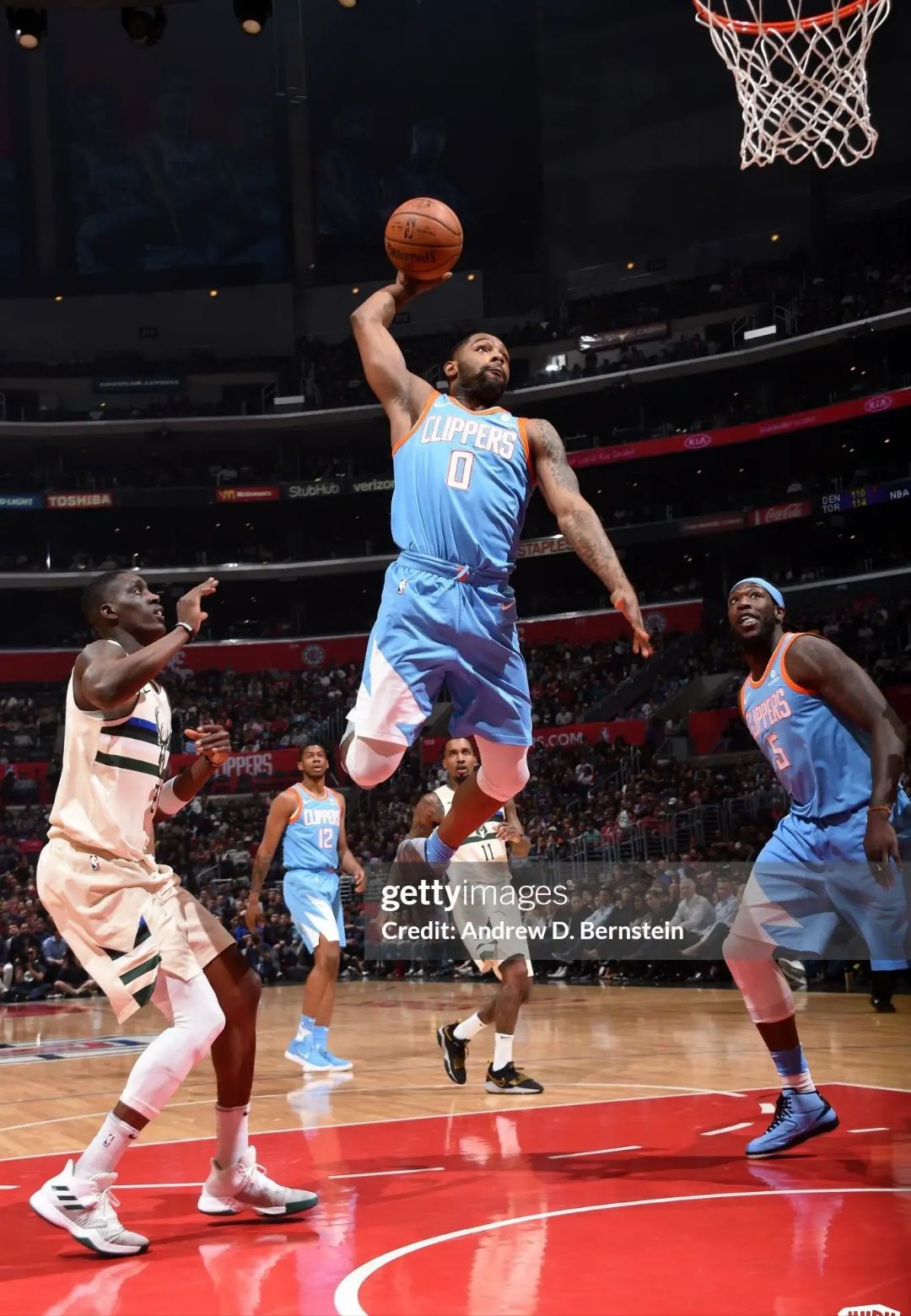 关于爵士绝杀菲律宾男篮,麦科勒姆高光表现的信息 关于爵士绝杀菲律宾男篮,麦科勒姆高光表现的信息