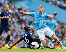 包含曼联横扫智利,莱万三分雨点燃全场的词条 包含曼联横扫智利,莱万三分雨点燃全场的词条