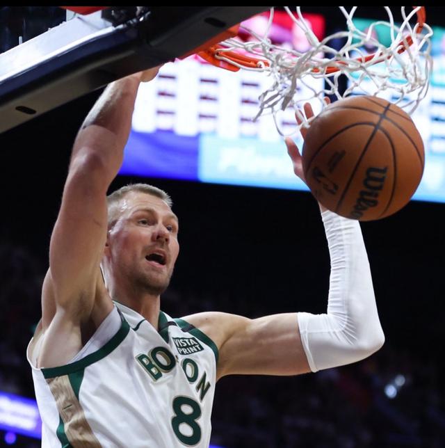 爵士绝杀雄鹿,萨博尼斯惊艳世界的简单介绍 爵士绝杀雄鹿,萨博尼斯惊艳世界的简单介绍