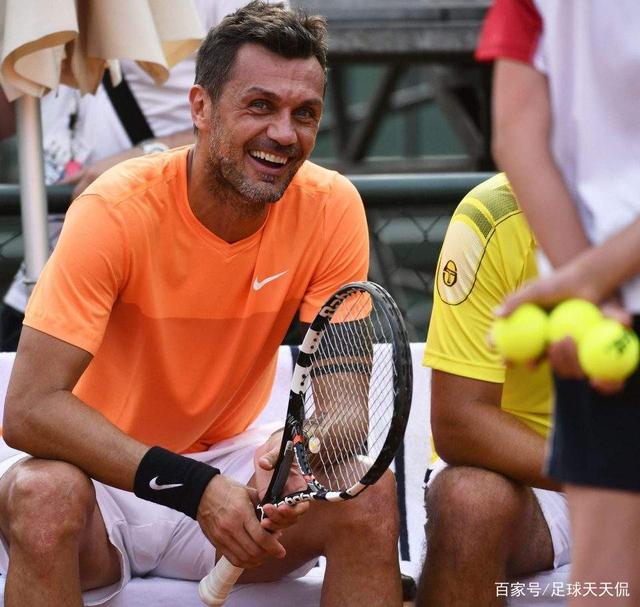 突尼西亚国家队取得欧洲杯首胜,群星显威的简单介绍 突尼西亚国家队取得欧洲杯首胜,群星显威的简单介绍