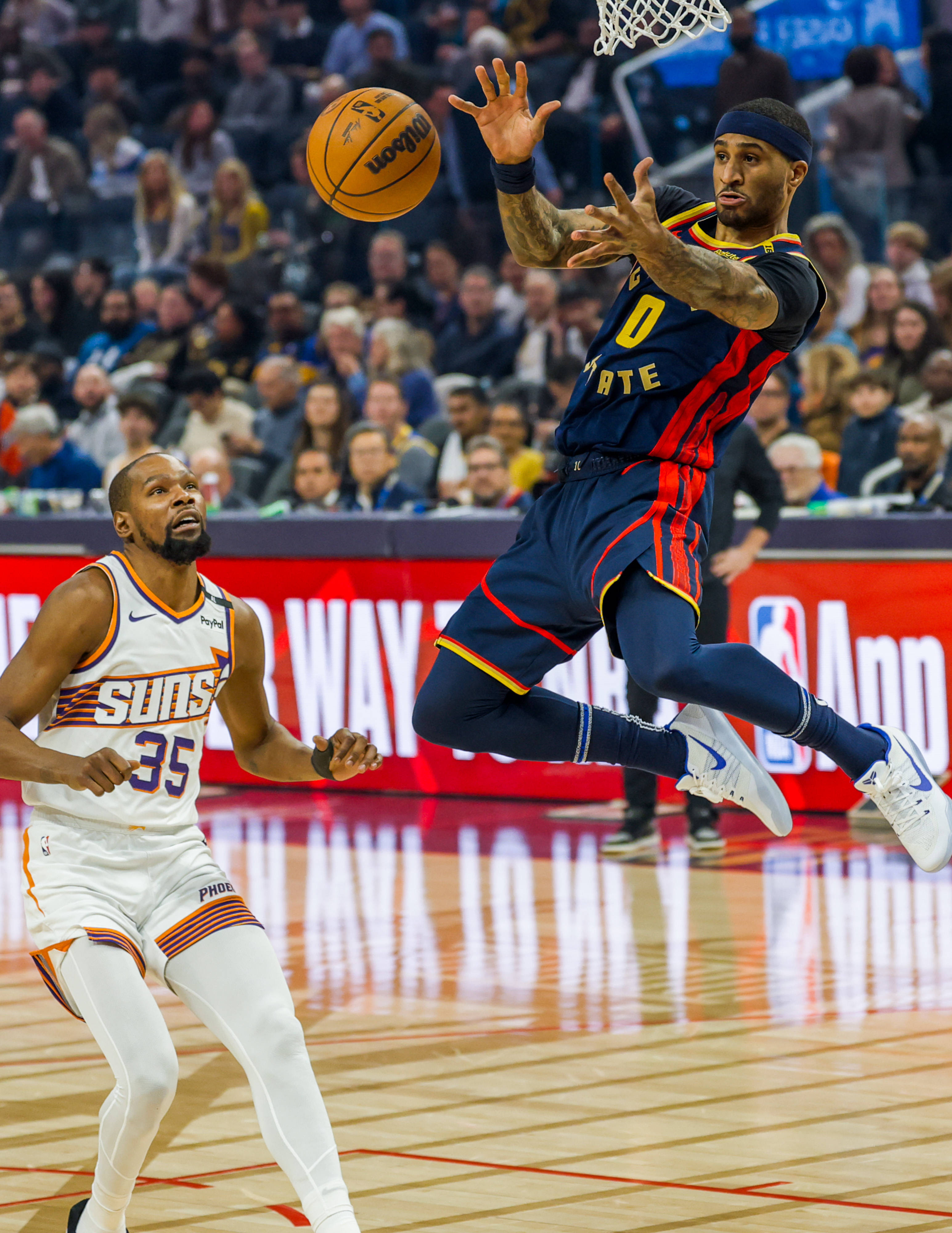 关于欧洲篮球比赛的高潮瞬息万变的信息 关于欧洲篮球比赛的高潮瞬息万变的信息