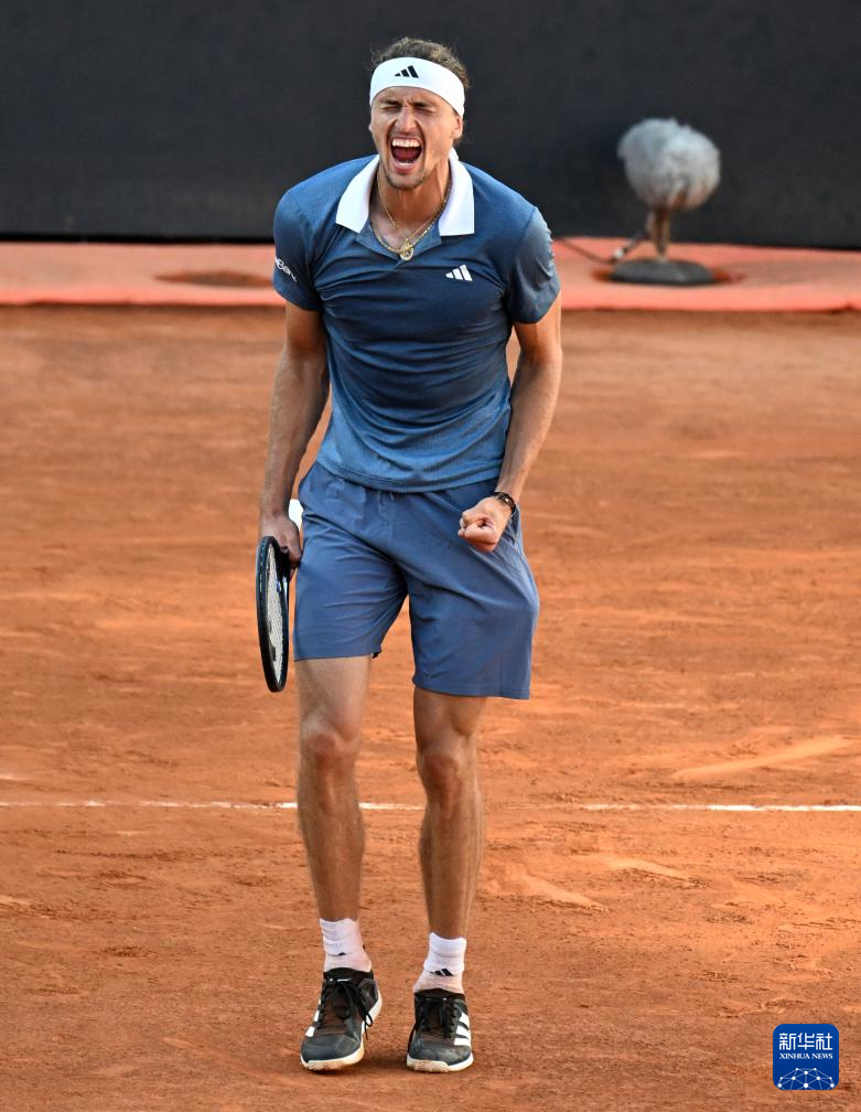 ATP总决赛力克戴维斯杯,兹维列夫高光表现的简单介绍 ATP总决赛力克戴维斯杯,兹维列夫高光表现的简单介绍