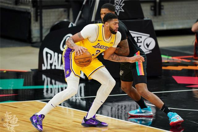 包含吉林队轻取马刺,浓眉哥刷新纪录的词条 包含吉林队轻取马刺,浓眉哥刷新纪录的词条