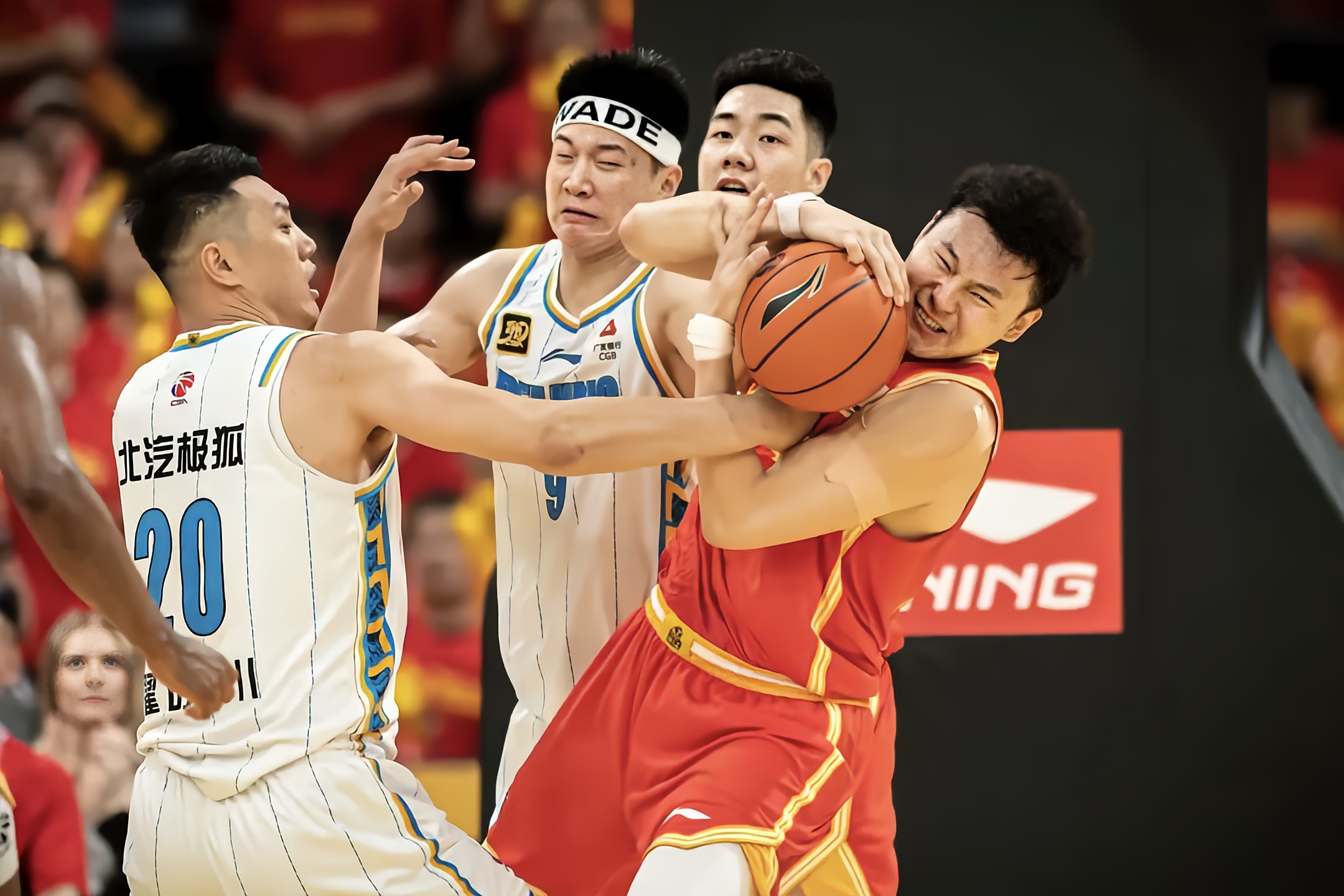 独行侠碾压江苏队,张镇麟扛起全队的简单介绍 独行侠碾压江苏队,张镇麟扛起全队的简单介绍