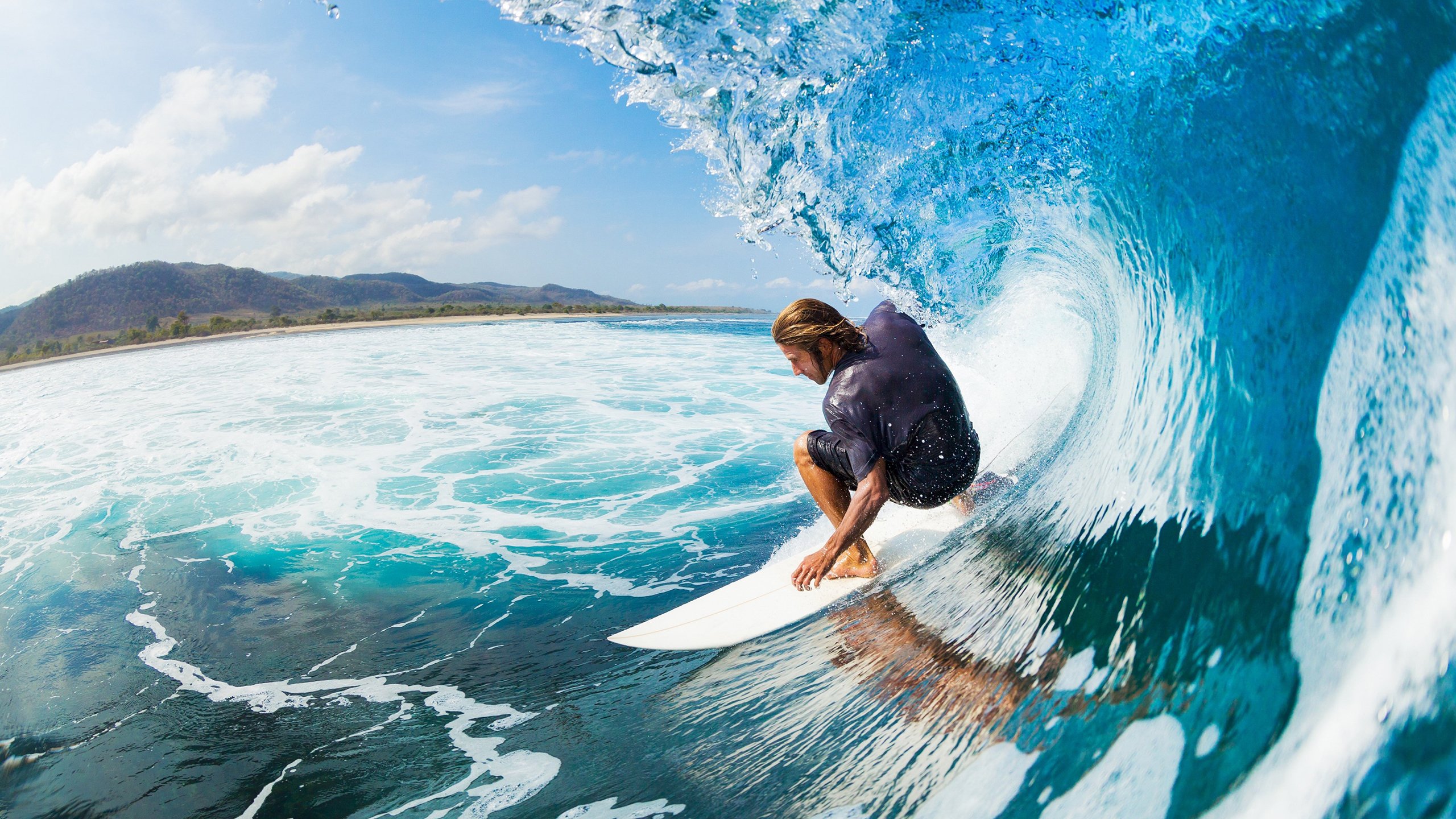 霍勒迪连续得分狂潮撕裂防线，热火团队防守粉碎马刺反扑希望
