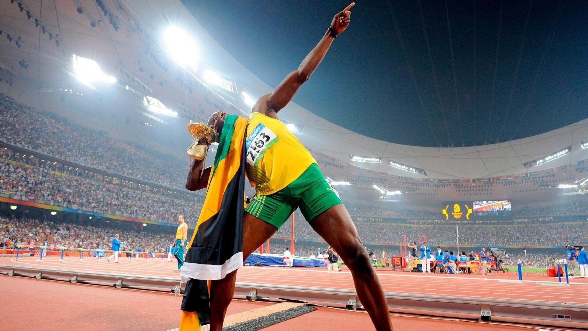 绿茵场与乒乓台的双重奏，法国横扫葡萄牙，张继科刷新纪录